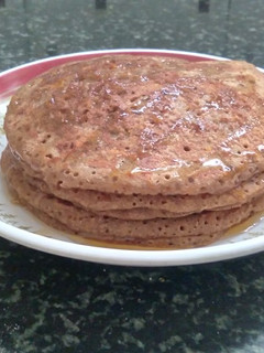 ஹெல்த்மிக்ஸ் பேன்கேக் (Healthmix pancake recipe in tamil) செய்முறை முக்கிய புகைப்படம்
