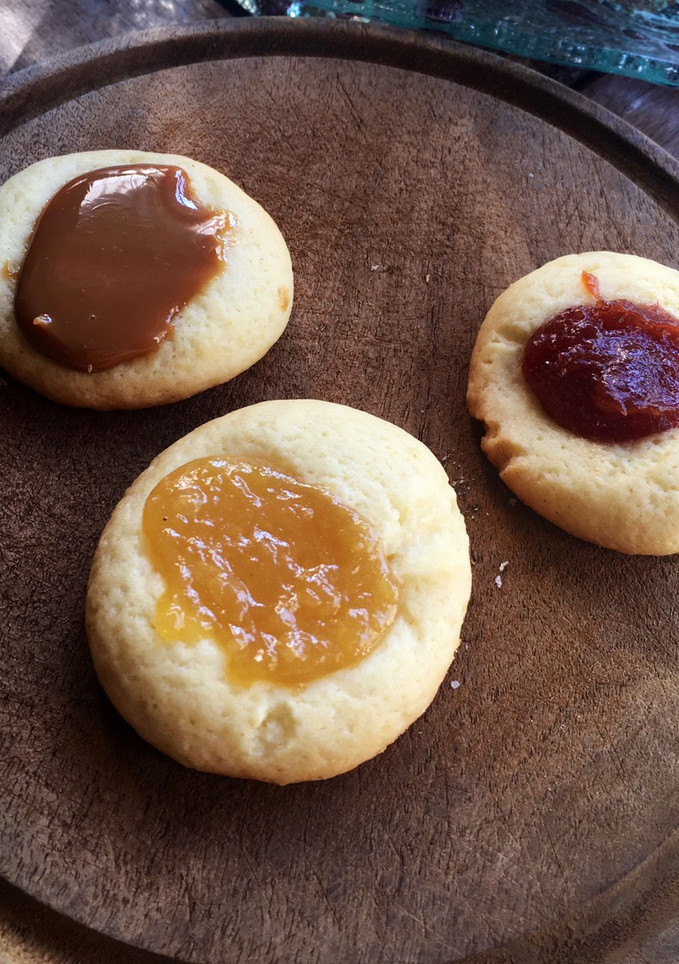 Una foto de Pepas de membrillo, batata y dulce de leche