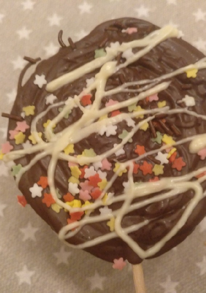 Una foto de Piruletas de chocolate