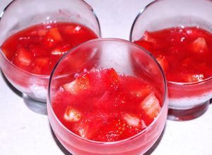 Une photo de Pudding de chia coco-fraises