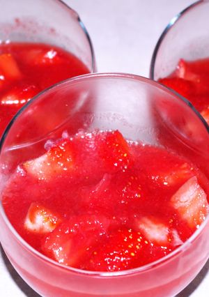 Une photo de Pudding de chia coco-fraises