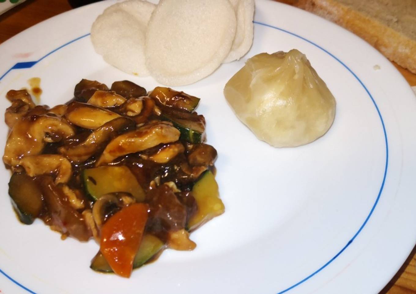 Pollo con almendras 🥟🥠