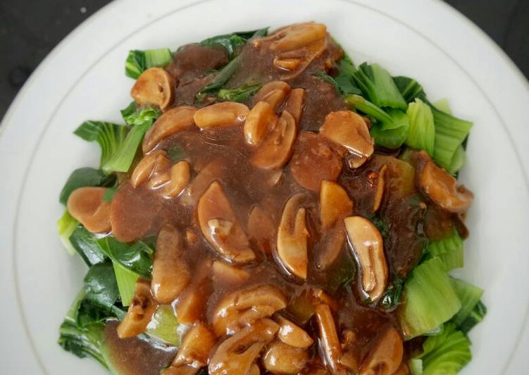 Pokcoy mushroom sauce