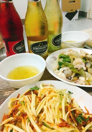 Hình của món Mực hấp hành - món nhậu ngon với cách làm đơn giản.