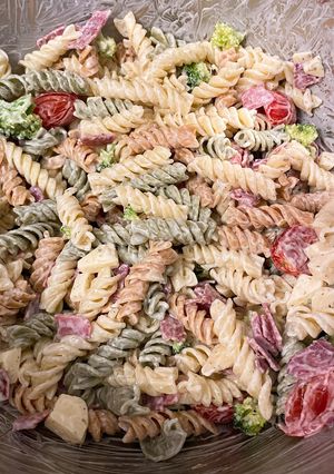 A picture of Bacon Cheddar Ranch Pasta Salad.