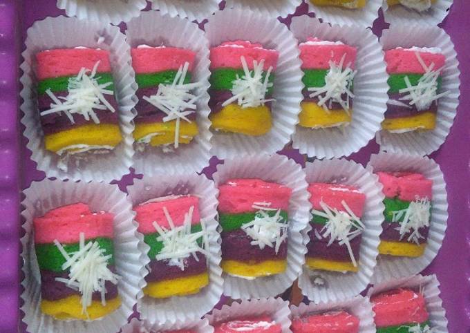 How to Cook Appetizing Mini roll cake Rainbow