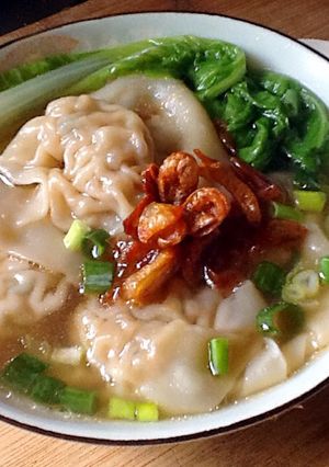 A picture of Wonton Soup (Homemade Wontons).