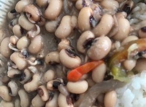 Una foto de Frijoles cabecita negra guisados