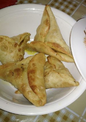 A picture of Aloo samosa without onion garlic.