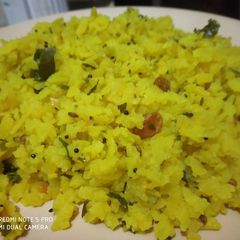A picture of Sweet and salty poha.