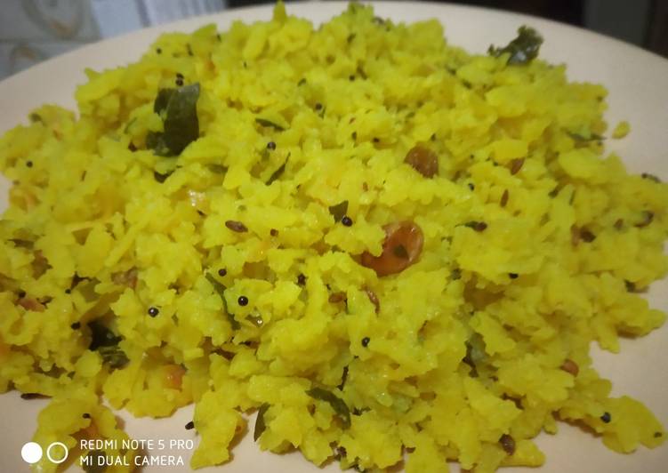 Sweet and salty poha