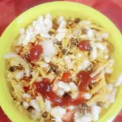 A picture of Jhatpat bhel.