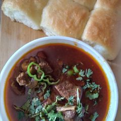 A picture of Masala gosht.