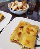 Lasagna de res, salsa bolognesa y mucho queso 🧀