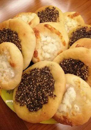 صورة لوصفة مناقيش جبنة وزعتر