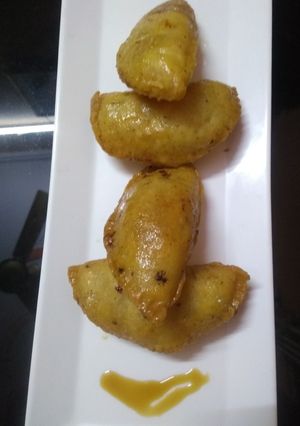 A picture of Healthy Caramel Gujiya.