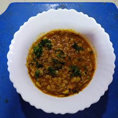 A picture of मोड आलेल्या वालाची स्पेशल भाजी.