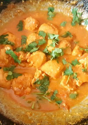 A picture of Chicken Tikka Curry😍🍜.