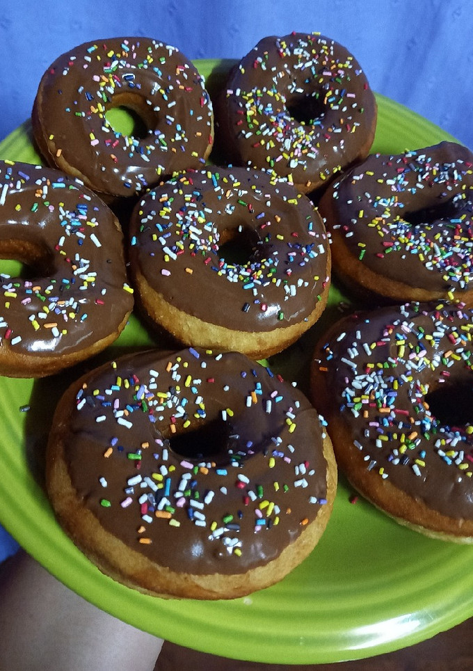 Una foto de Donas Bañadas en Chocolate🍩🍩