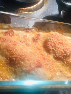 Una foto de Pollo Gratinado con Crema de Champiñones en Mostaza