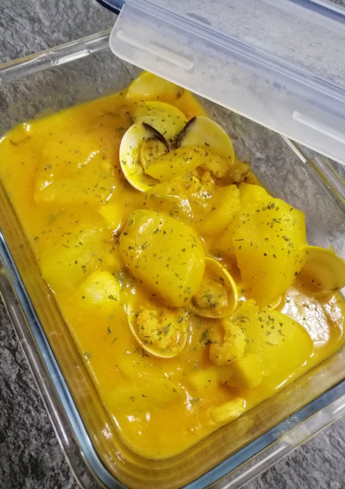 Una foto de Patatas a la marinera
