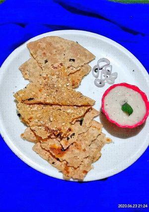 पापड़ पराठे (Papad parathe recipe in Hindi) रेसिपी मुख्य फोटो