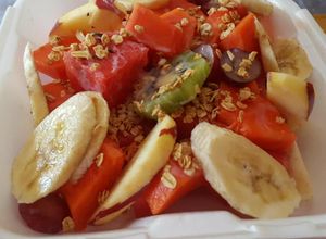 Una foto de Ensalada de frutas
