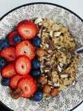 Oatmeal with Berries, Chocolate, and Hazelnuts