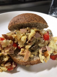 Una foto de Desayuno de huevo revuelto