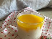 Una foto di cheesecake al mango
