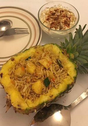 A picture of Pineapple Rice.