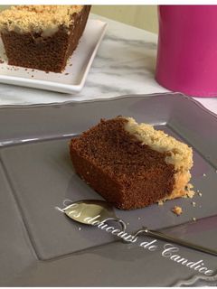 Une photo de Crumble cake choco poires