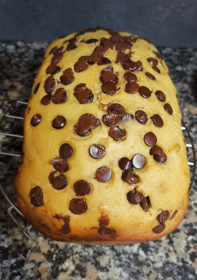 Una foto de Bizcocho con pepitas de chocolate en panificadora