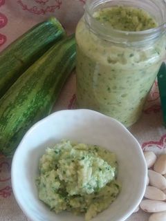 Foto di Pesto di Zucchine e Mandorle