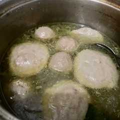 A picture of Kuah Bakso.