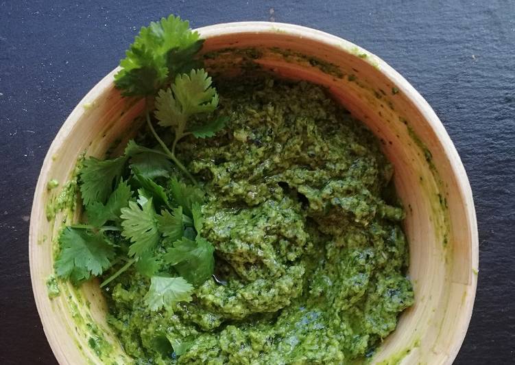 Recipe of Award-winning Kale and Cashew Pesto (Vegan friendly)
