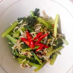 รูปของ Tumis caisim teri simple