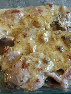 Una foto de Chuletas de cerdo en salsa ranchera