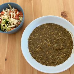 A picture of Moujaddara (cooked lentils)Tasty 3-ingredient lunch.