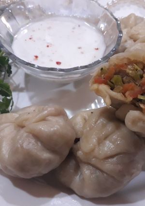 A picture of Veg momos.