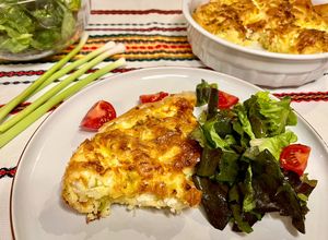 Une photo de Banitsa à l’aillet avec pâte filo et Feta