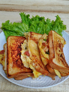 Foto resep Roti "john" Tawar (Martabak Roti Tawar)