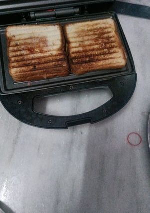 ग्रिल सैंडविच (Grill Sandwich recipe in hindi) रेसिपी मुख्य फोटो