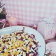 SALADE CARMINE, CÉLERI RAVE, POMME ET COMTE