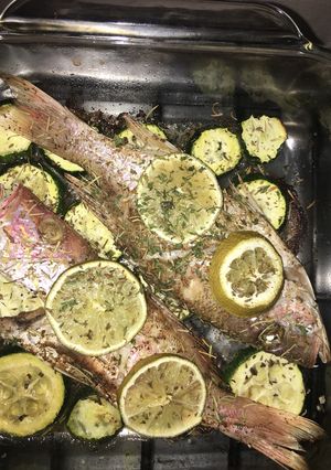 Una foto de Pescado horneado a las finas hierbas
