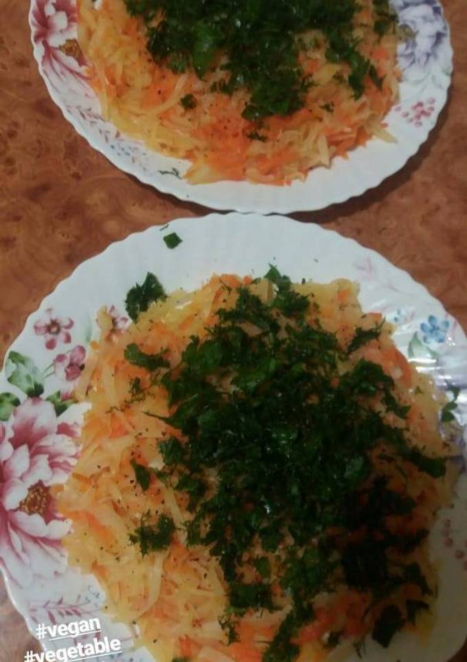 Тушеная капуста