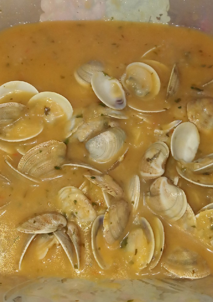 Una foto de Almejas en salsa