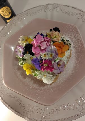 A picture of Garden of edibleflowers〜Mariage Freres….