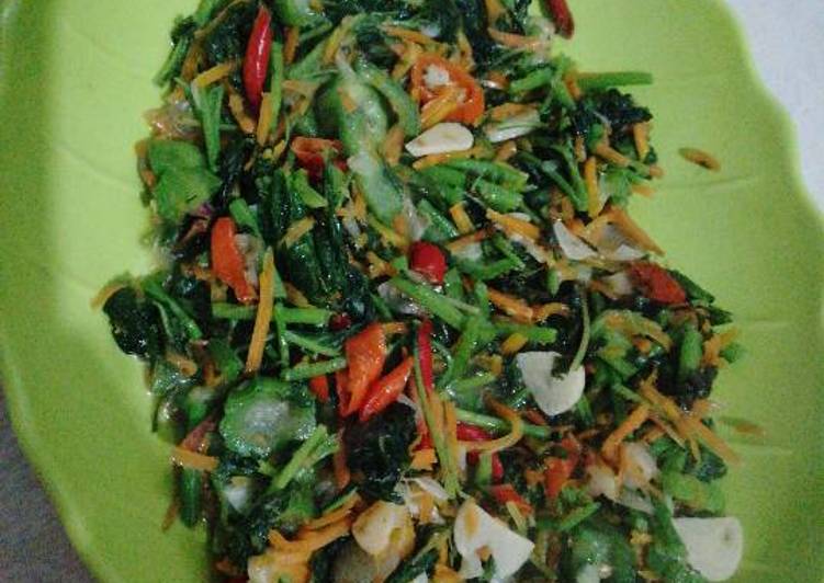 Tumis bayam sederhana