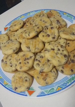Una foto de Galletitas con chips de chocolate 🍪(las más ricas del mundo)